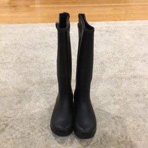 Black rain boots